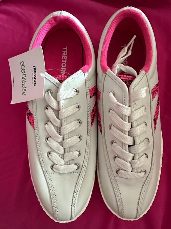 Tretorn Shoes - Tretorn White Sneakers with Bright Pink Trim
